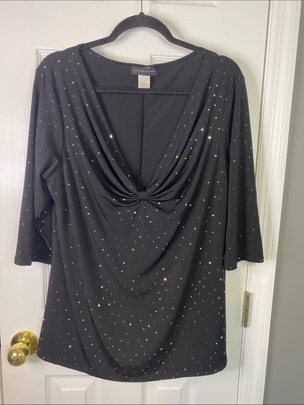 American City Wear Black Knot-Front Sparkle Top Size 2X.